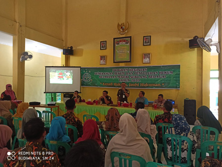 Kejari Sergai Berikan Penyuluhan Hukum Bagi Aparatur Desa di Kecamatan Dolok Merawan