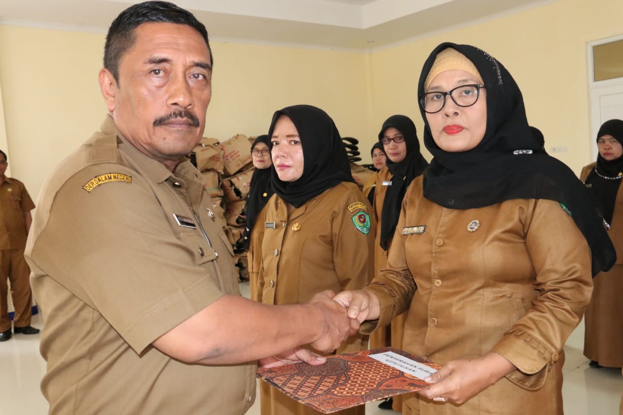 Sebanyak 17 Kepsek di Lantik Sekdakab Tapsel