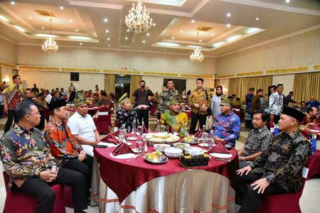 Hadiri Jamuan Makan Malam Gubernur Riau, Edy Rahmayadi : Sawit Bisa Sejahterakan Masyarakat