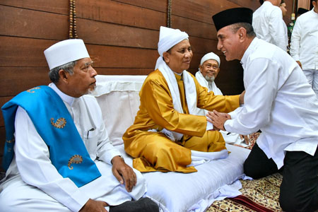 Hadiri Haul Ke-96 Tuan Guru Besilam,  Gubernur: Persulukan Besilam Berkah untuk Sumut