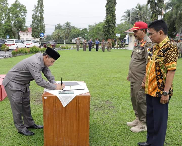Wawako Pimpin Apel Gabungan Serah Terima Satuan Pengamanan