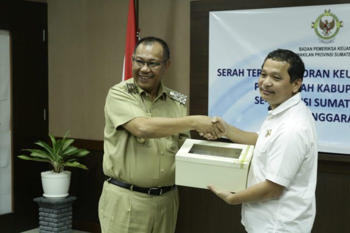 Akhyar Serahkan Laporan Keuangan Tahun Anggaran 2019