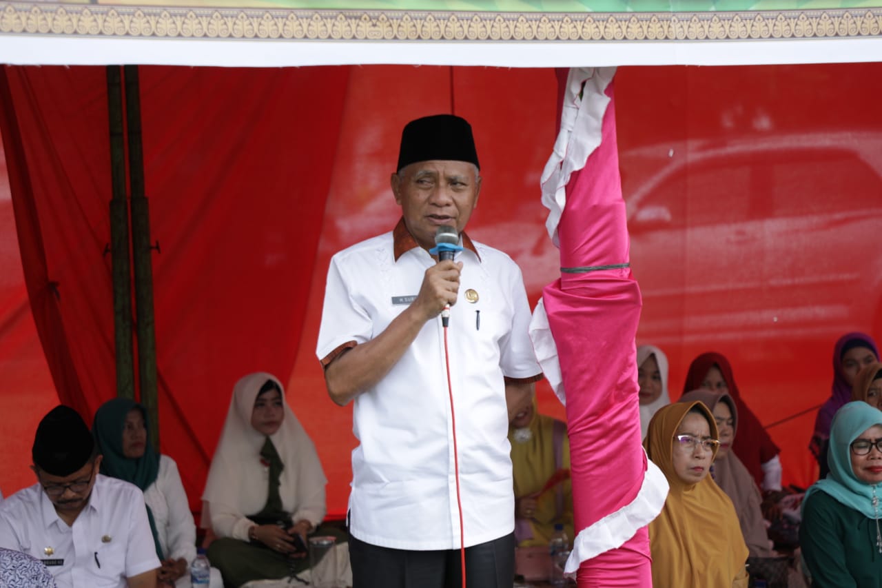 Bupati Bersama Ketua TP PKK Asahan Hadiri Pengajian Akbar Kecamatan Pulau Rakyat