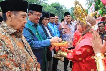 Bupati Solok: Wali Nagari Kacang Jangan Jalan Sendiri-sendiri