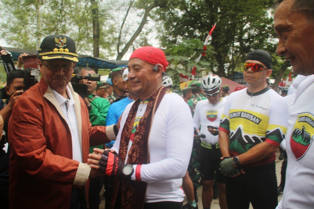 Dermaga Singkarak Finish Bukit Barisan gowes ranah Minang tahun 2020