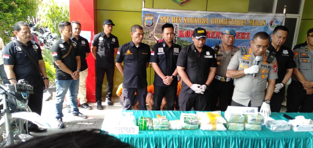 Polrestabes Medan Tembak Mati Bandar Sabu Jaringan Internasional, 5.500 Butir Pil Ekstasi Disita