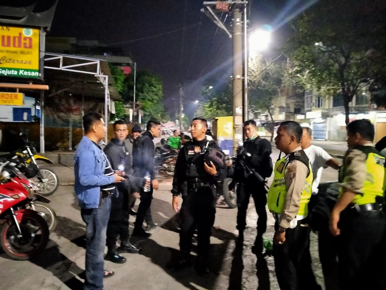 Dipimpin Kapolsek, Polsek Medan Area Razia Antisipasi 3C