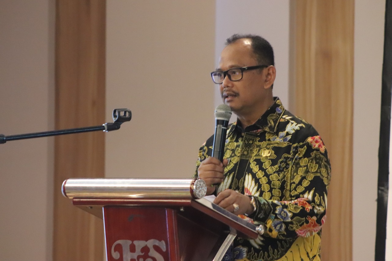 Kadis Perindagsu Zonny Waldi membuka Bimtek Pasar Lelang Komoditas Bappepti