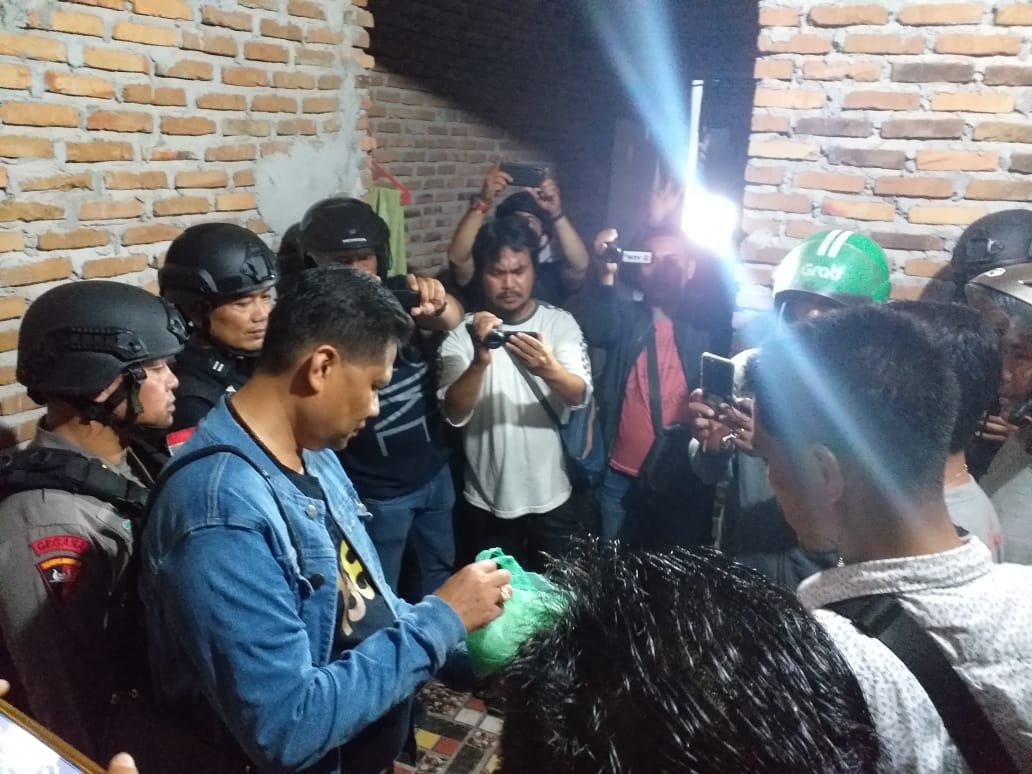Kapolsek Medan Area Pimpin GKN, Personel Gabungan Amankan 4 Pengedar Berikut BB Shabu, Jackpot dan R2 Tanpa Dokumen