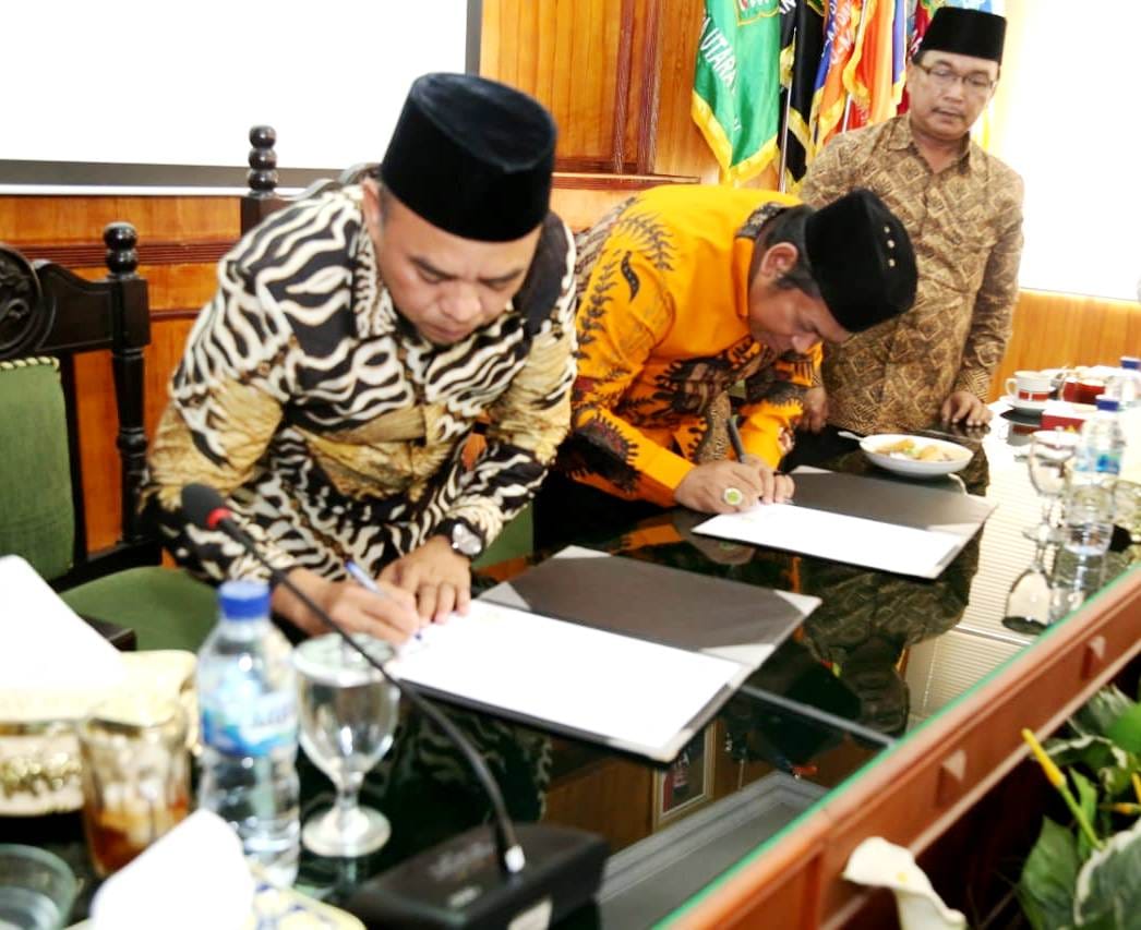 Bupati Labuhanbatu Tandatangani MOU Bersama UIN Sumatera Utara