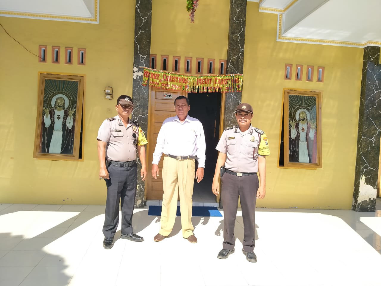 Polresta Deli serdang berikan rasa aman bagi yang melaksanakan ibadah minggu