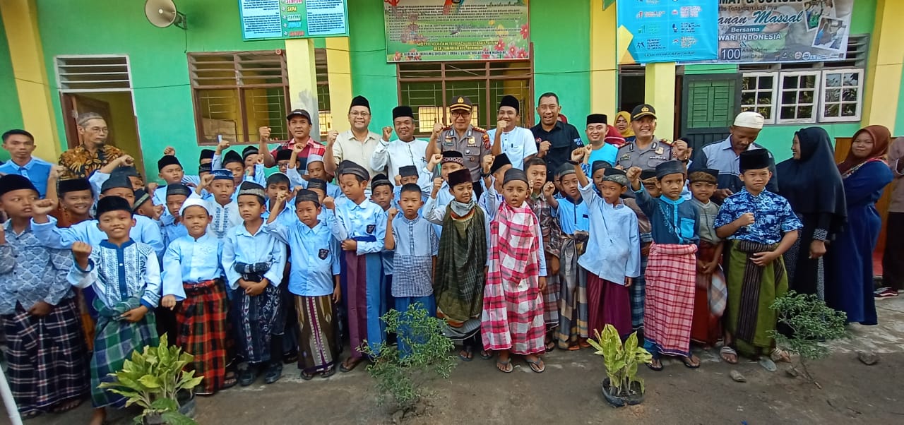 Polresta Deli Serdang Berbagi Sesama Melalui Khitanan Massal