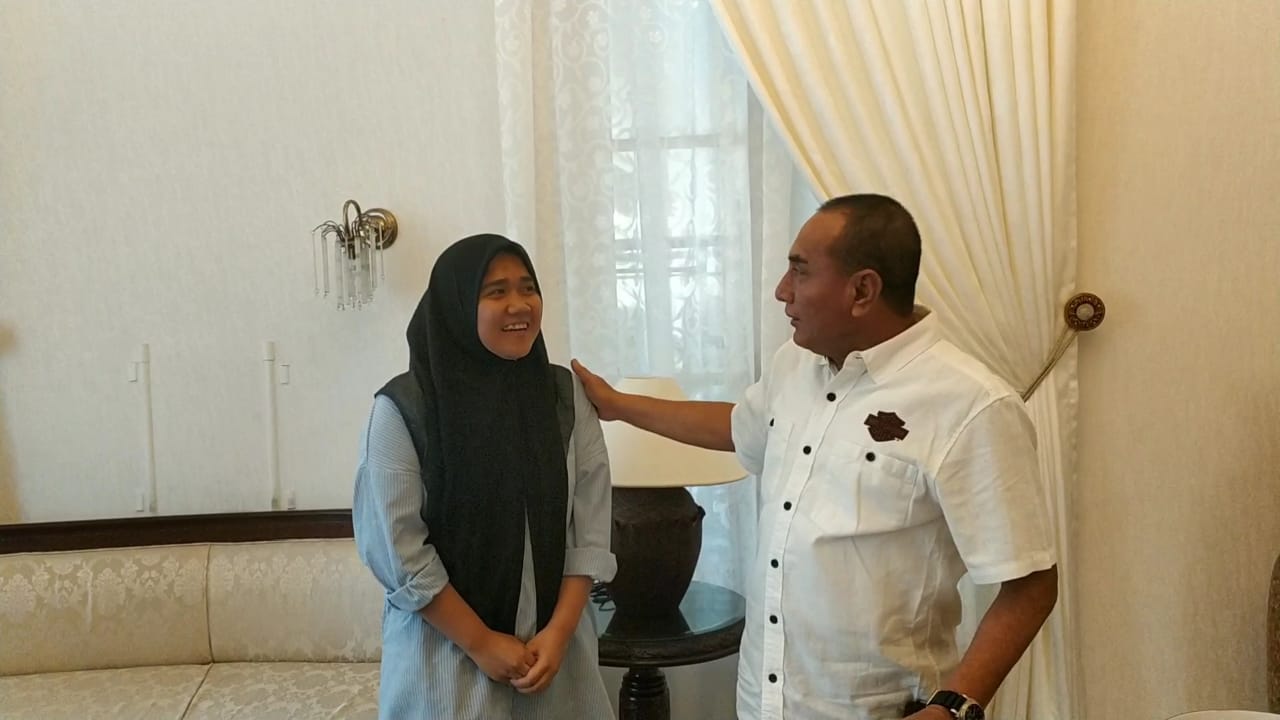 Gubsu Edy Terima Diza Mahasiswa Wuhan asal Medan