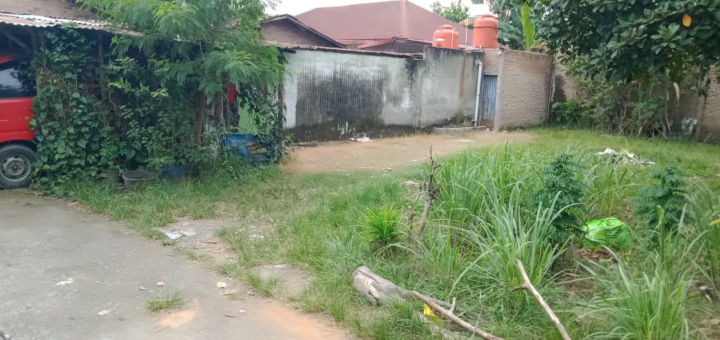 Kadus Tutup Jalan Warga Secara Permanen