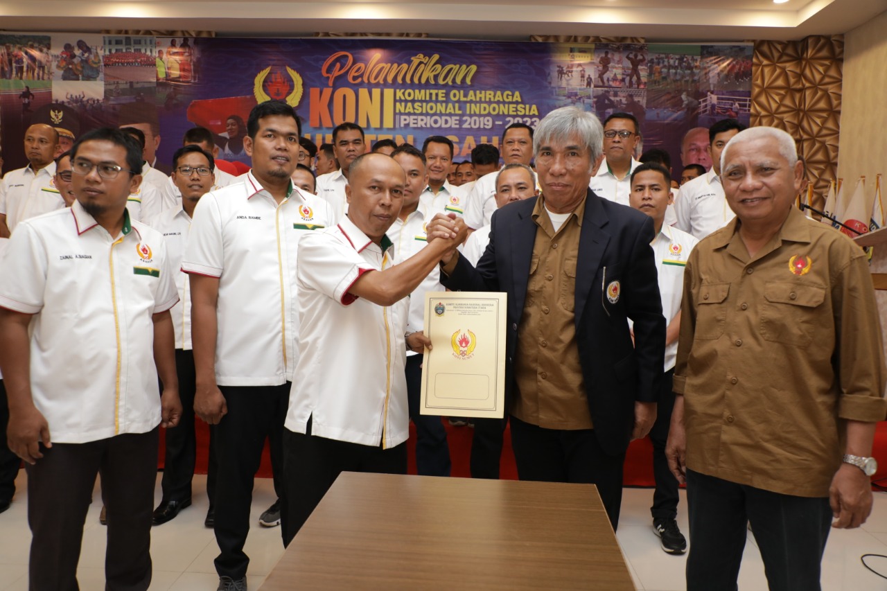 Ketua KONI Sumut Lantik Kepengurusan KONI Asahan Periode 2019 - 2023 Di Hotel Marina