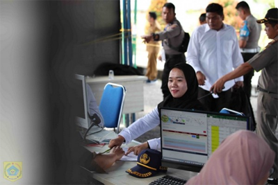 Plh.Bupati Pakpak Bharat Sahat Banurea Meninjau Pelaksanaan Ujian CPNS