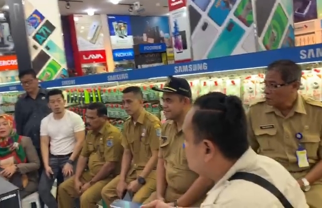 Dinas Perizinan & Dinas Tarukim Pastikan Izin & GSB Mahkota Ponsel Tak Bermasalah