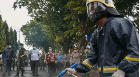 TNI bersama Polri dan Pemkot PSP  Semprot Disinfektan serentak, Ini Kata Irsan Efendi