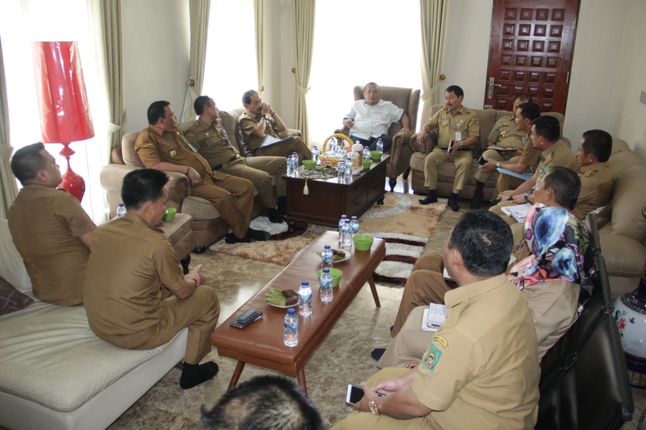 Bupati Langkat Gelar Rapat Khusus Cegah Corona, Ini No Call Center 081396032994