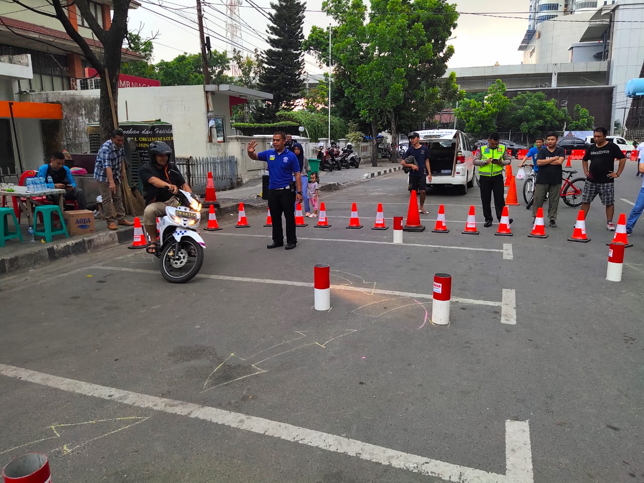 Sat Lantas Polrestabes Medan Mengisi Car Free Day dengan Safety Riding