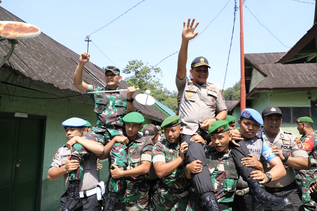 Pangdam I/BB dan Kapoldasu Gelar Pertemuan Bersama di Pahae Julu Taput