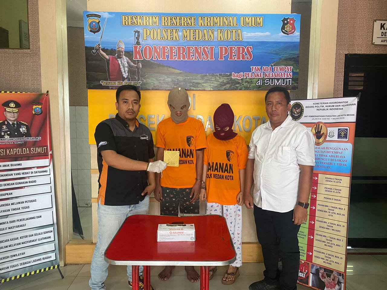 Tim PRC Rajawali Ditsamapta Polda Sumut Serahkan Sepasang Kekasih Pemilik 7 Butir Pil Ekstasi ke Polsek Medan Kota