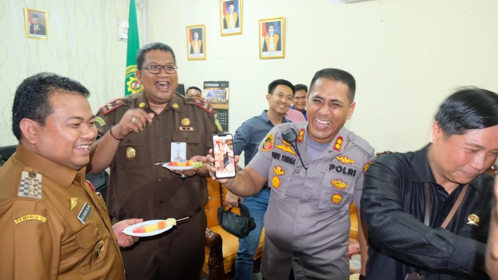 Kapolres Tanjung Balai Silaturahmi Bersama Unsur Forkopinda Ke Kantor Pengadilan Kota Tanjung Balai