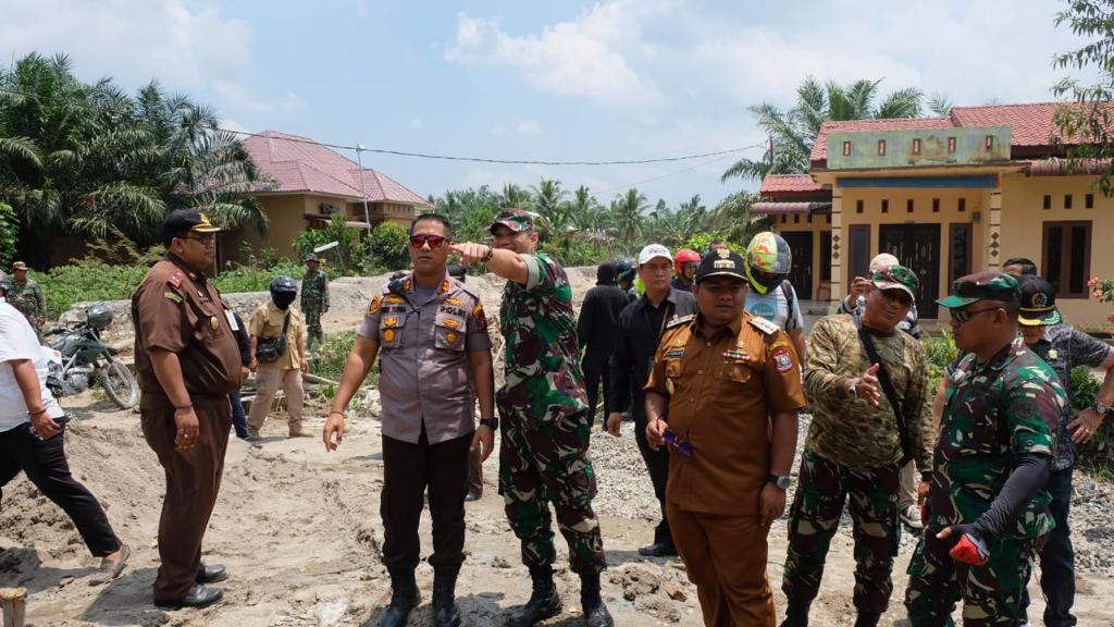 Kapolres Bersama Forkopinda Kota Tanjung Balai Meninjauan Lokasi TMMD Imbangan T.A 2020 dan Kebun Percontohan Tanaman Hydroponic