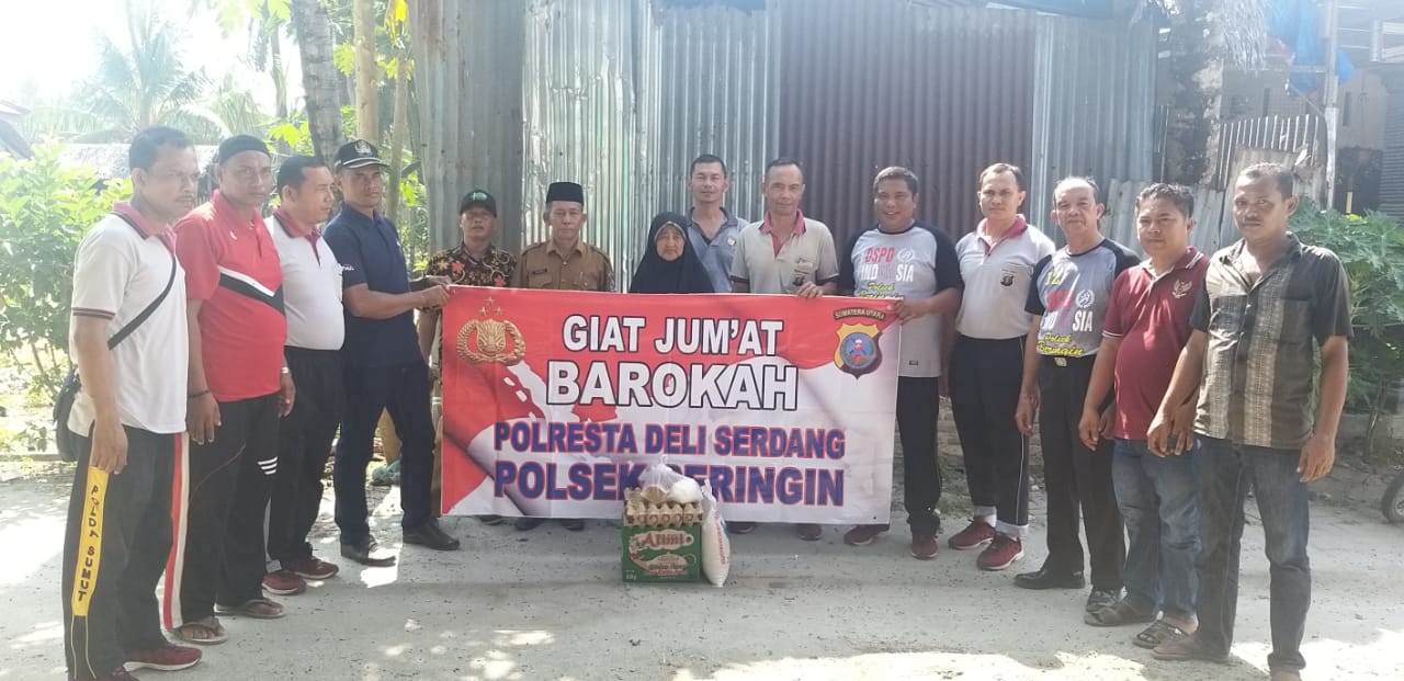 Polresta Deli Serdang dan Jajaran Bantu Kaum Dhuafa di Jumat Barokah