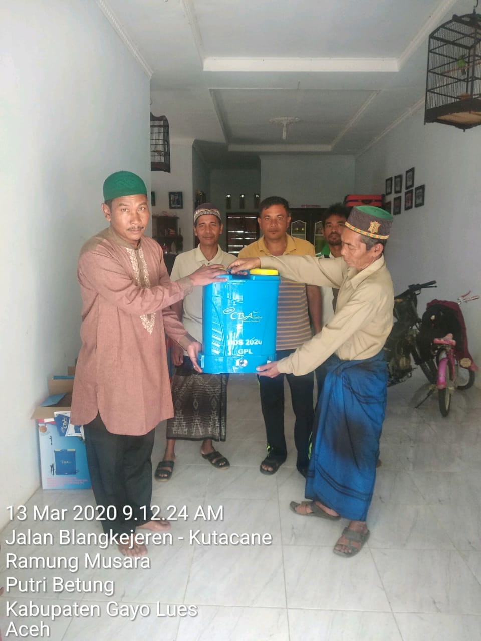 140 Spray Elektrik Di Bagikan Kemasyarakat Dari ADD 2020 Desa Gumpang Lempuh