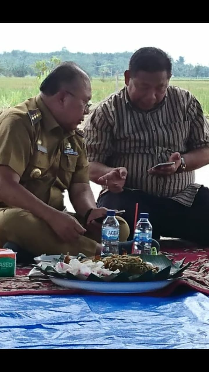 Ir.H. Soekirman Tabur Benih di Pulau Gambar.