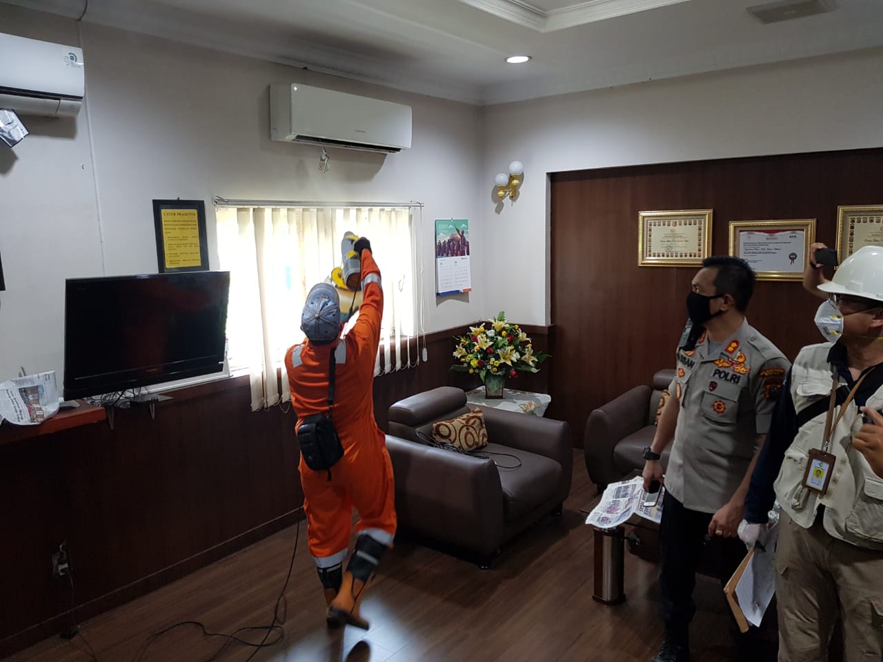 Merebaknya Virus Corona, Seluruh Ruangan di Mapolrestabes Medan di Seterilkan