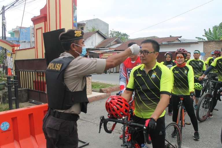 Cegah Penyebaran Virus Corona, Kapolresta DS Rutin Naik Sepeda Santai dan Senam Bersama