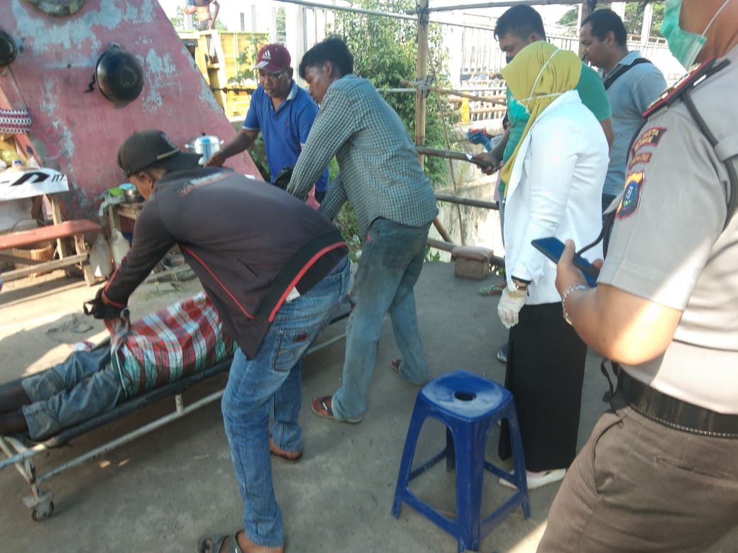 Seorang Pria Tanpa Identitas Ditemukan Tewas Dibawah Jembatan