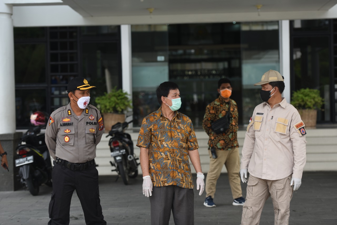 Tim Gabungan BPBD Lakukan Penyemprotan Disinfektan di USU