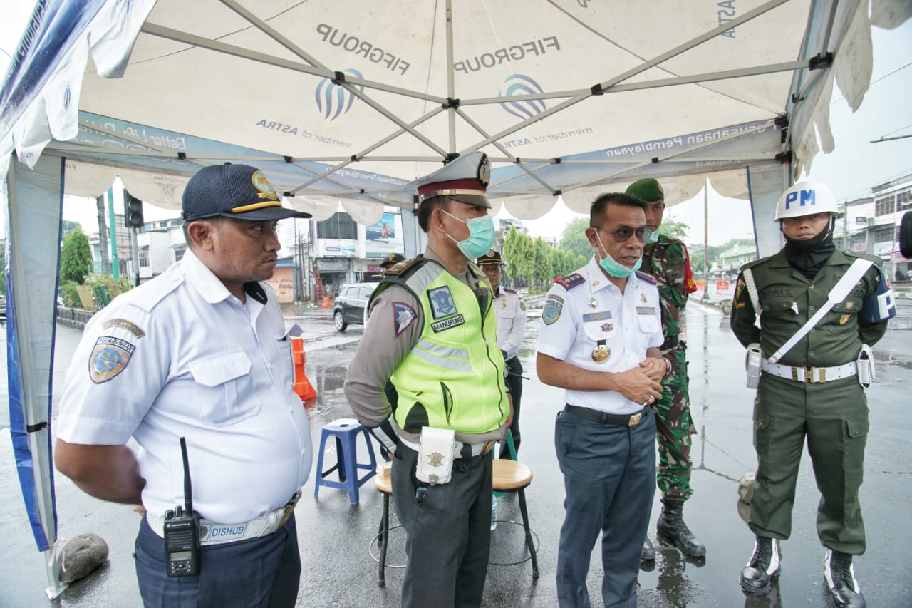 Pemko Medan Tutup 12 Ruas Jalan,  Masyarakat Diimbau Berdiam di Rumah