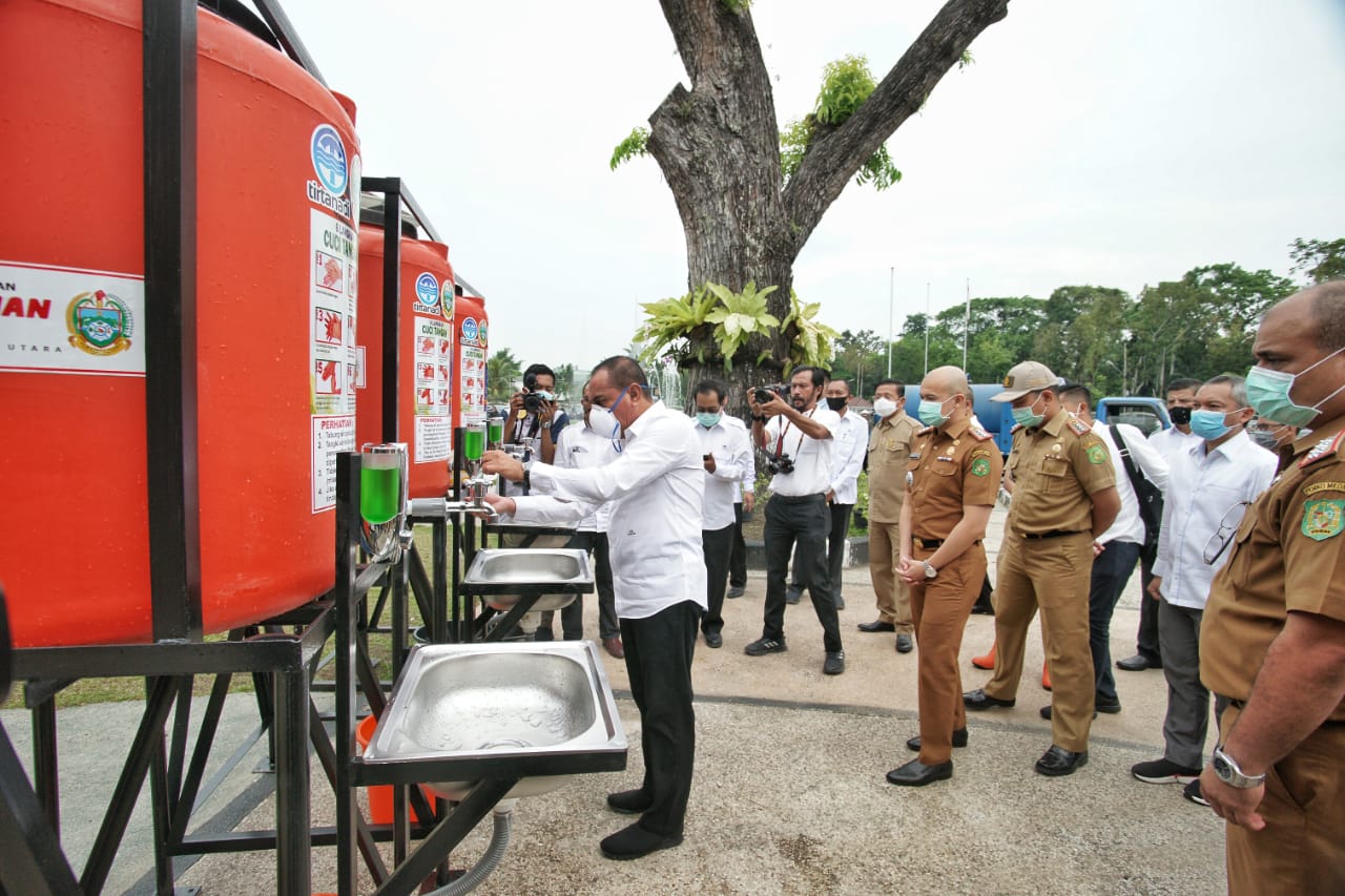 Pemko Medan Terima Bantuan Wastafel Cuci Tangan Dari Gubsu Untuk 21 Kecamatan