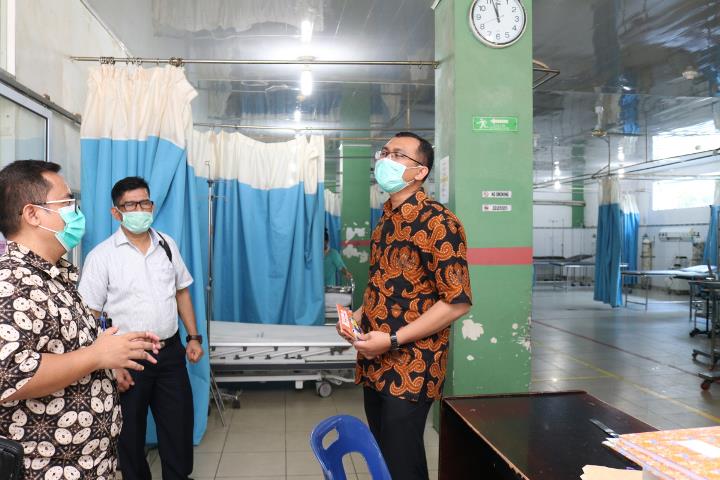 Percepat Penanganan Covid-19, Pemprov Sumut Kirim 125 APD ke Nias