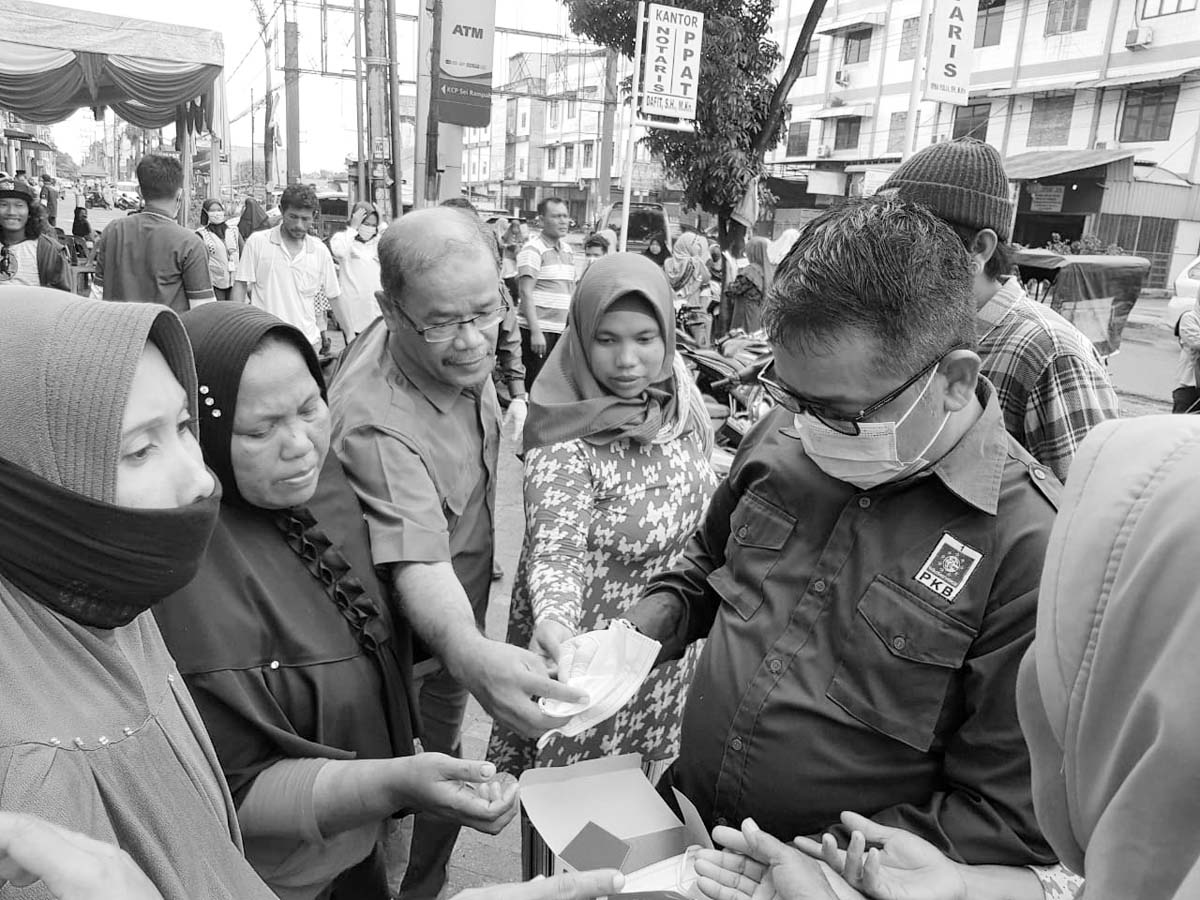 PKB Sergai Bagi-bagikan Masker Kepada Masyarakat, Antisipasi Penyebaran Covid-19Â 