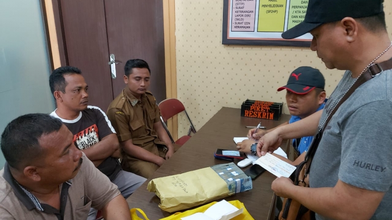 Kadis Perkim Labuhanbatu dan 2 Staf Tersangka, Pasca OTT Bersama Uang dan Cek Rp1,4 Miliar