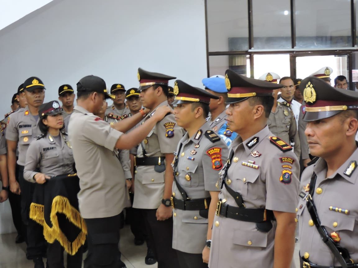 Kapolres Asahan Pimpin Upacara Sertijab 3 Kasat