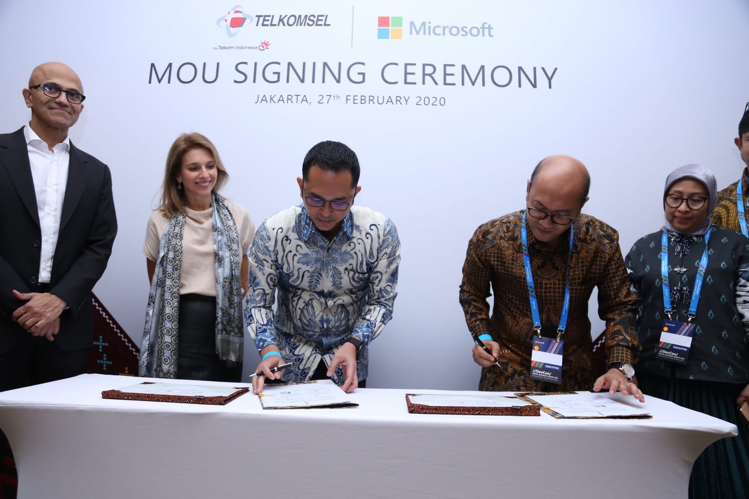 Microsoft dan Telkomsel Umumkan Kemitraan Strategis