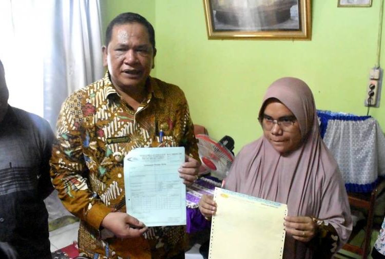 Wali Kota Padangsidimpuan, Irsan Efendi Nasution Kunjungi Zainab Negatif Virus Corona