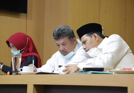 Terkait covid-19 Wako dan Wawako Solok ikuti Vicon