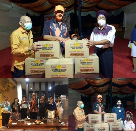 Kodrat Shah Memberikan Bantuan Tali Asih kepada Perawat/Karyawan Rumah Sakit