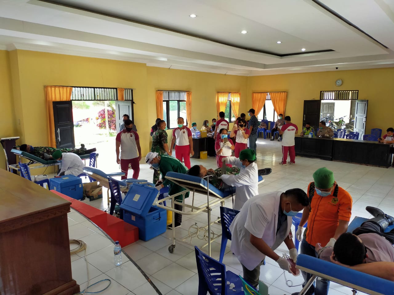 26 Personil Polres Tobasa Donor Darah. Sinergitas TNI-Polri