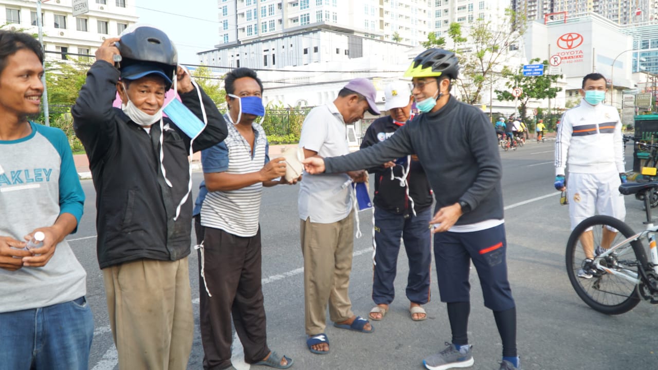 Bank Sumut Kembali Salurkan Bantuan Masker dan Hand Sanitizer