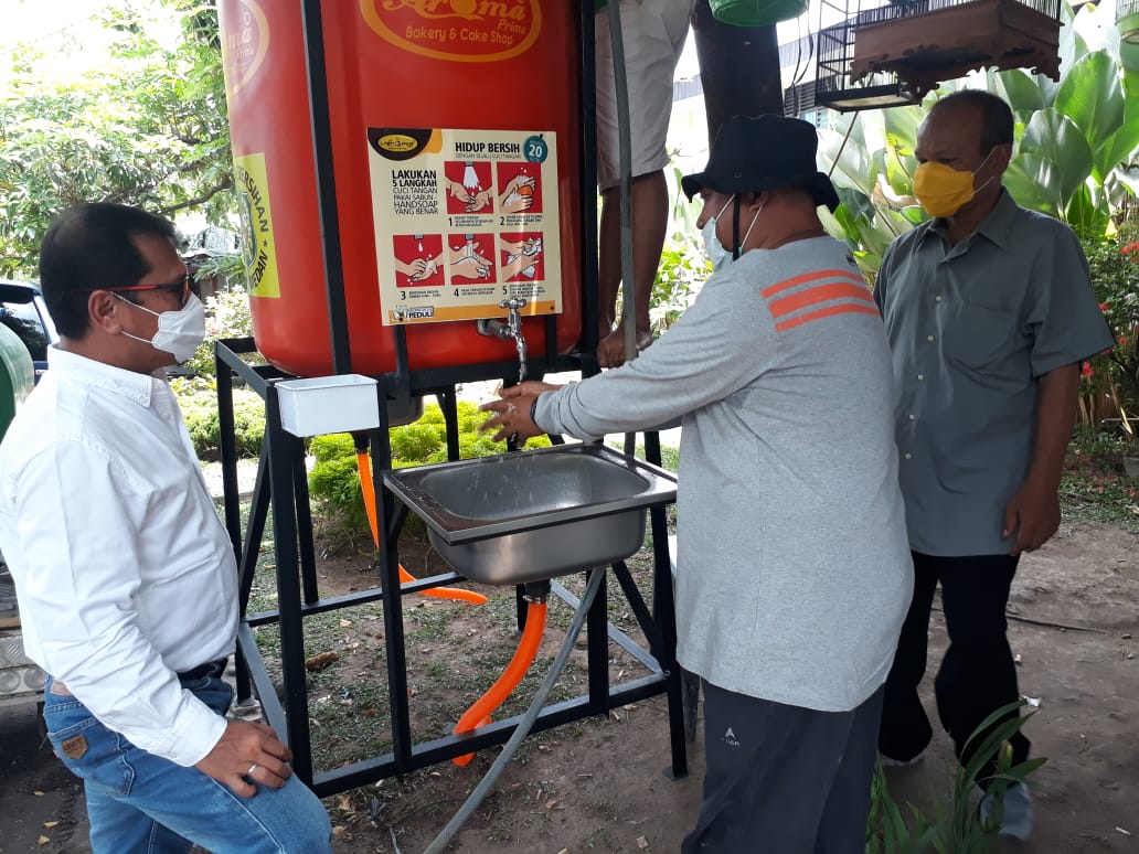 Cegah Penularan Corona, Dinas Kebersihan Medan Sediakan Fasilitas Cuci Tangan di Warkop Jurnalis Peliput Covid-19