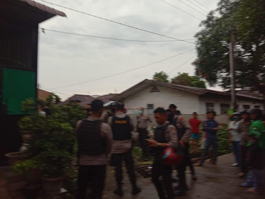 GKN Sat Sabhara Polrestabes Medan, Diduga Rumah Bandar Shabu Oknum Polisi Digerebek