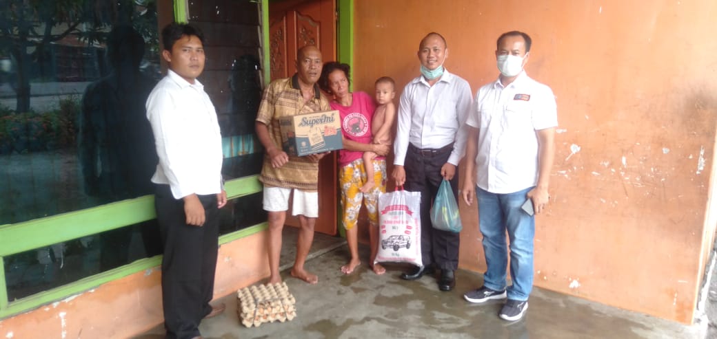 Dipimpin Kasat Narkoba, Sat Narkoba Polres Sergai Bantu Warga Kurang Mampu